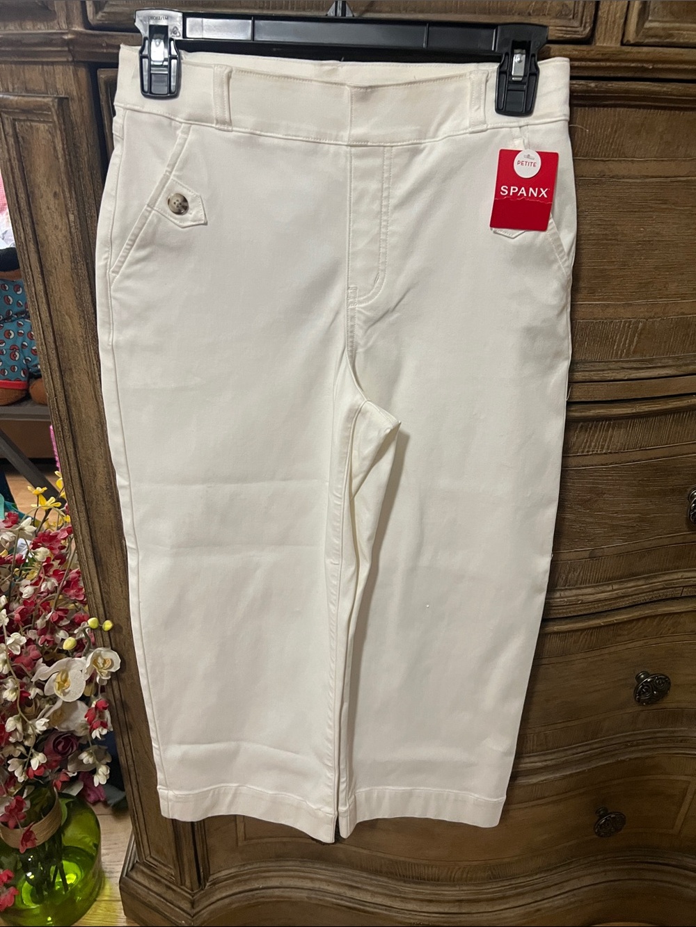 SPANX Cream Pull-On Ankle Crop Jeans